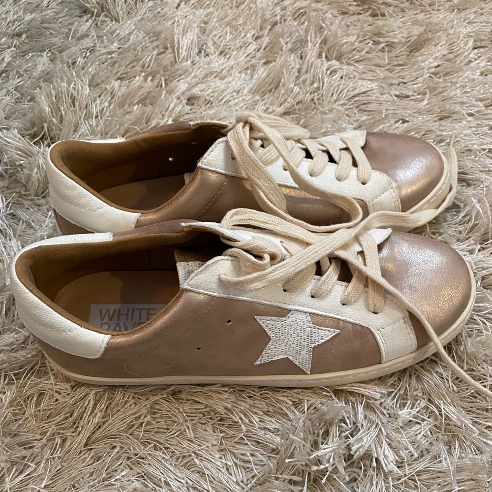 White Raven Fashion Sneakers
